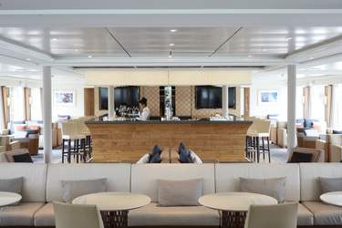 Viking-Longship-Lounge _2_.jpg